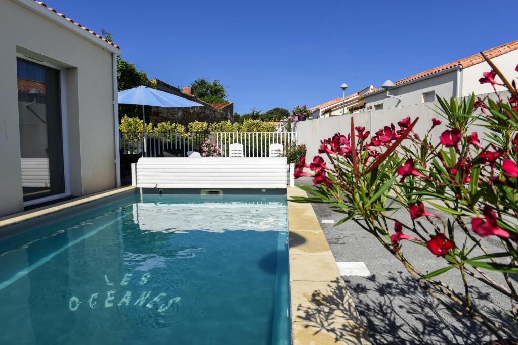 Été Vendéen : Soleil, Plages et Aventures au Puy du Fou